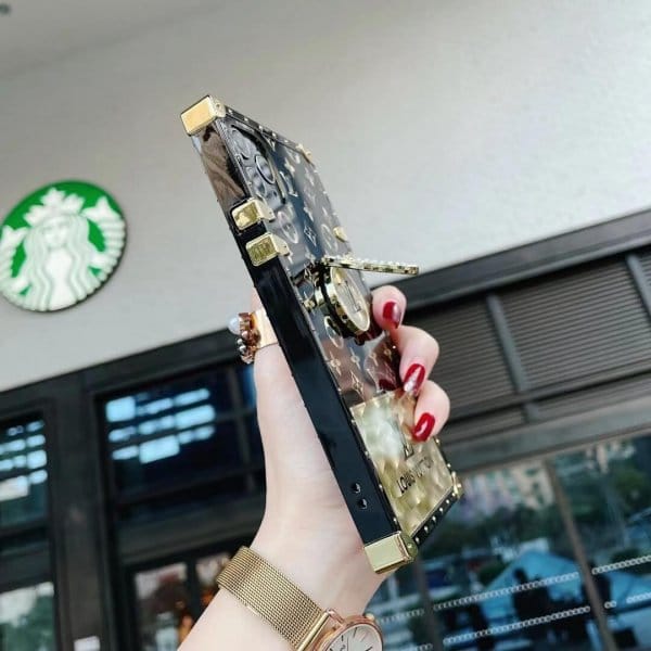 Louis Vuitton Crystal Ring Case iPhone 11 Pro Max Louis Vuitton Crystal Ring Case iPhone 11 Pro Max