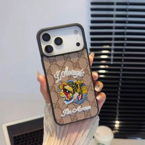 Artisan Embroidered Animal Case for iPhone 17 Series | Gucci-Inspired Slim Cover