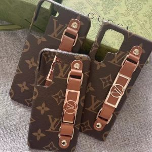 Louis Vuitton Wrist band Case for Samsung Galaxy S22 Ultra