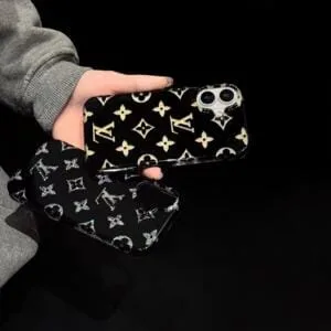 Louis Vuitton Black Glitter Phone Case Slim Design - 14 PRO MAX Louis Vuitton Black Glitter Phone Case Slim Design - 14 PRO MAX