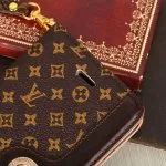 Louis Vuitton Wallet Folio Flip Case for Samsung Galaxy Note 20 Ultra Louis Vuitton Wallet Folio Flip Case for Samsung Galaxy Note 20 Ultra
